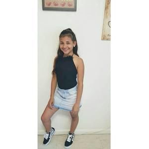 Meet your Posher, Adriana